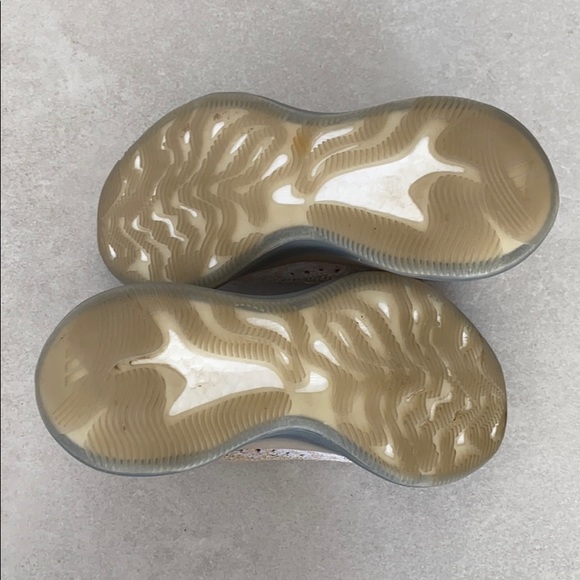 NEW! YEEZY BOOST 380-PEPPER - Picture 7 of 8